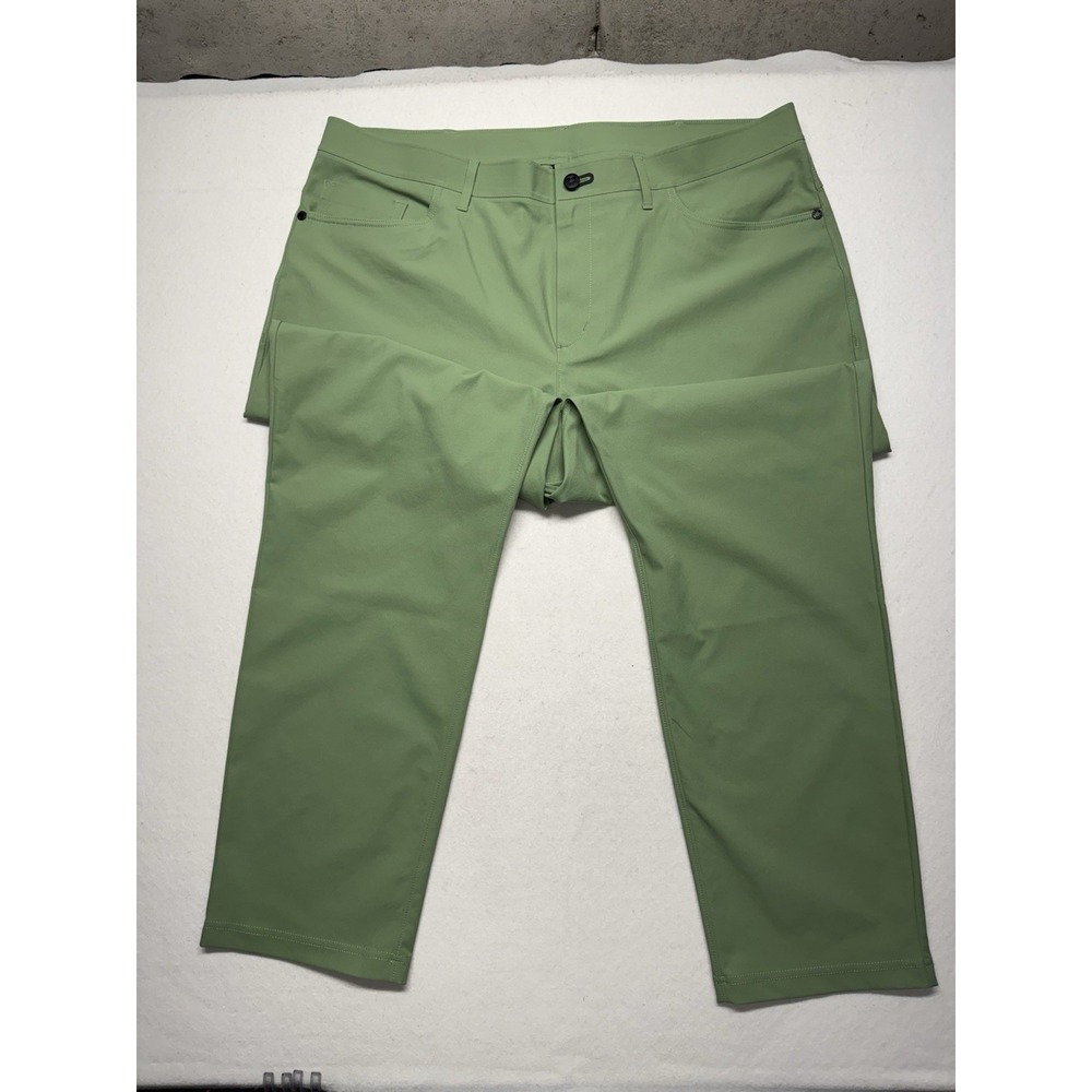 Public Rec Men's Pants 40x32 Green Stretch Performance Casual Golf Travel